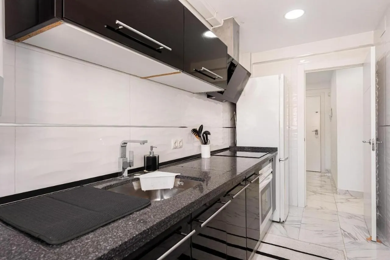 Malaga Urban Link Apartment 0*,